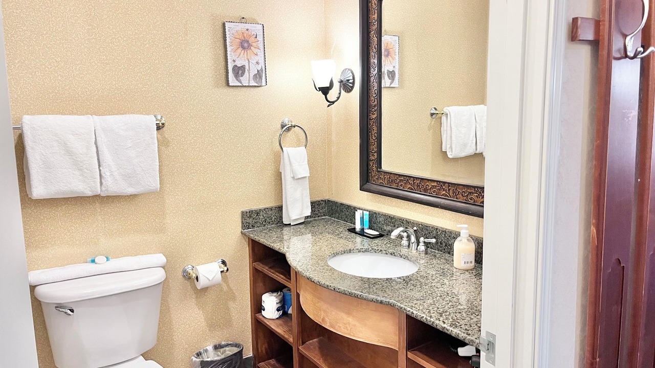 Photo of Bathroom in Midway