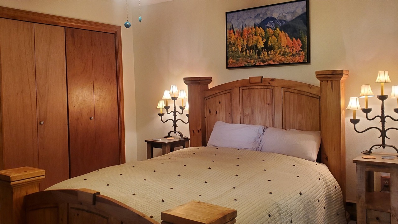 Photo of Bedroom in Hillcrest Estates