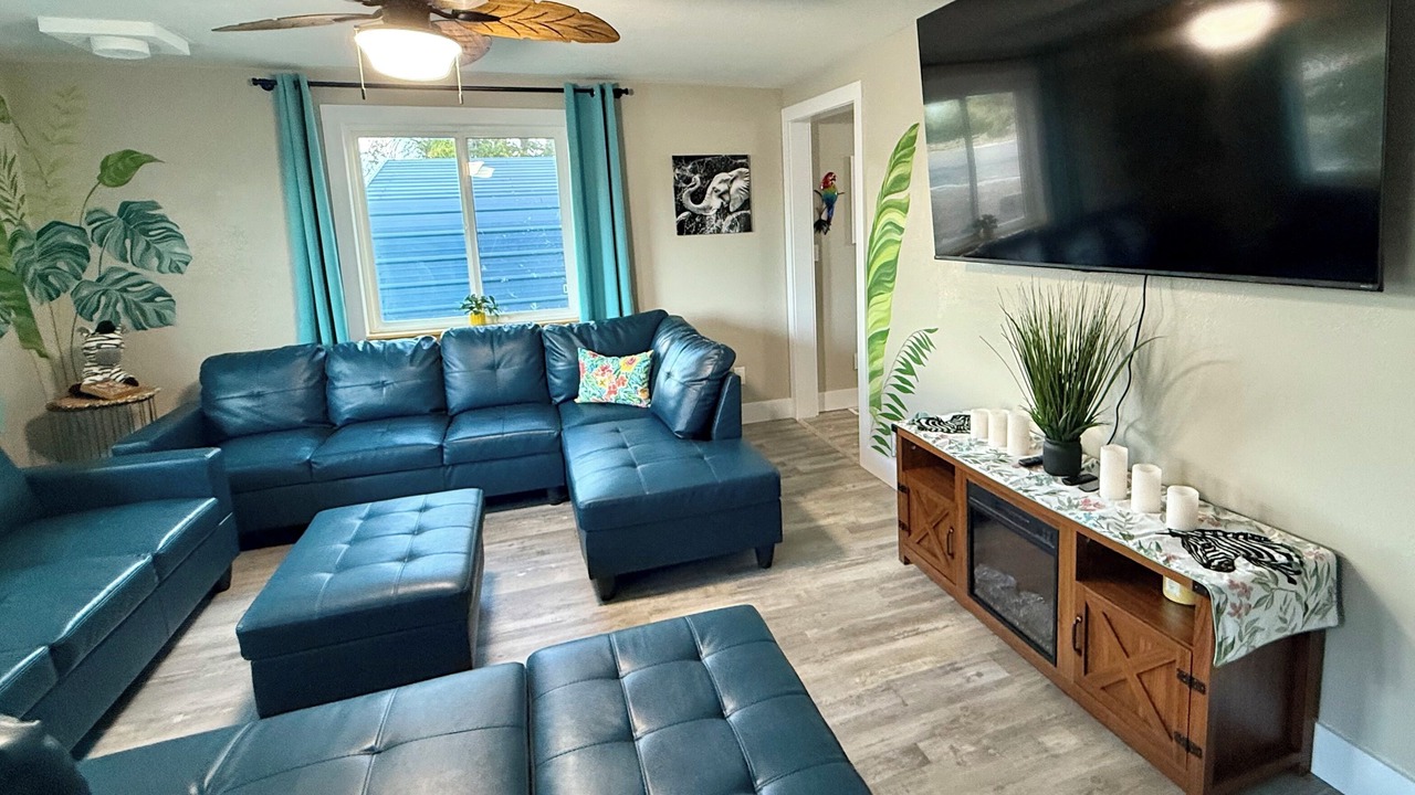 Photo of Livingroom in Orangeville