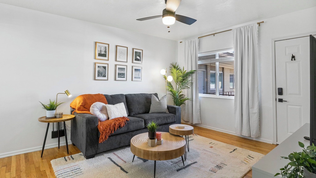 Photo of Livingroom in South Salt Lake