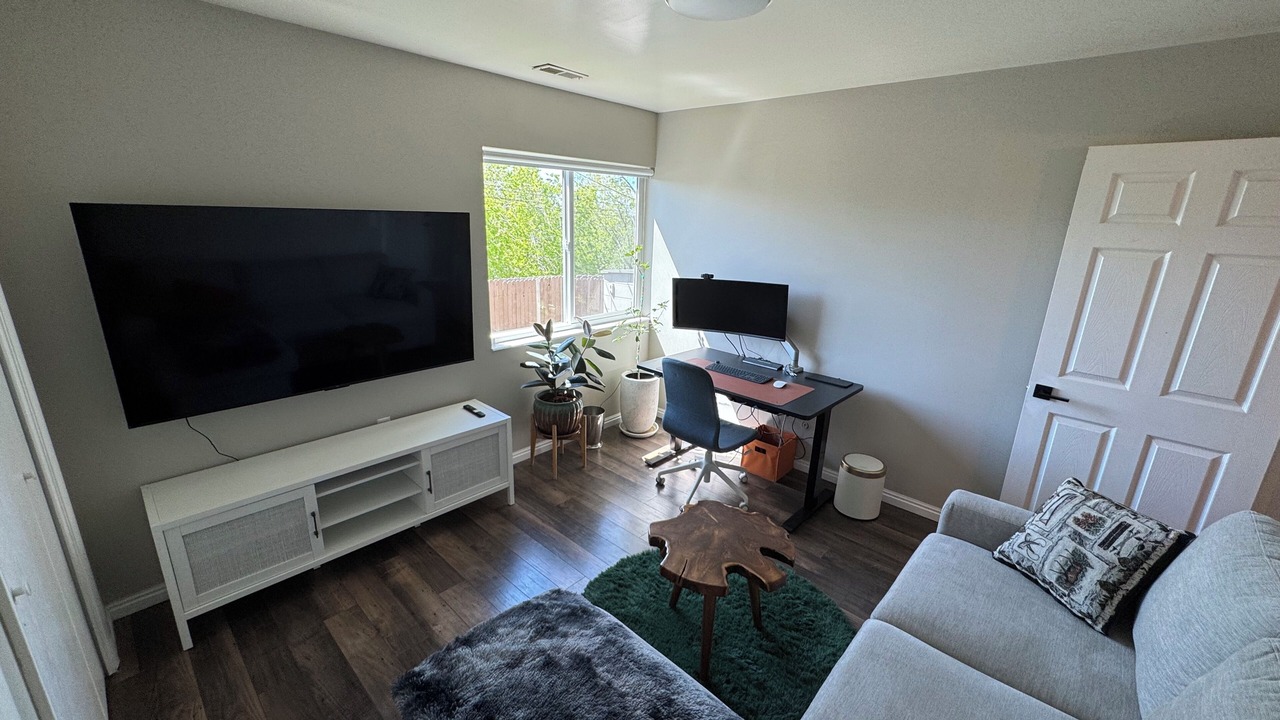 Photo of Livingroom in Cottonwood Heights