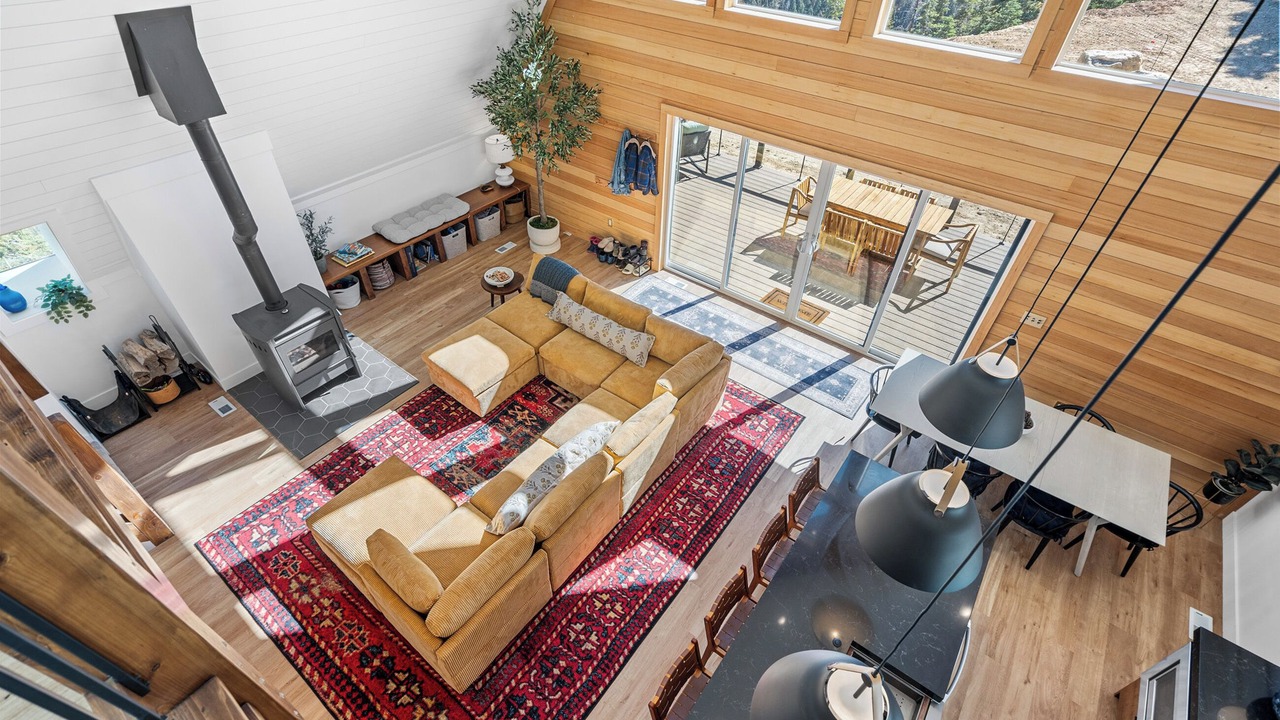 Photo of Livingroom in Mount Pleasant