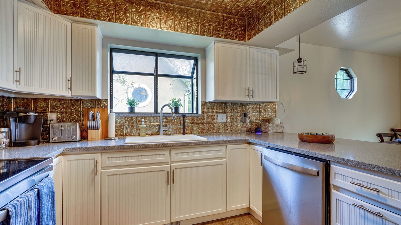 Photo of Kitchen in Cottonwood Heights
