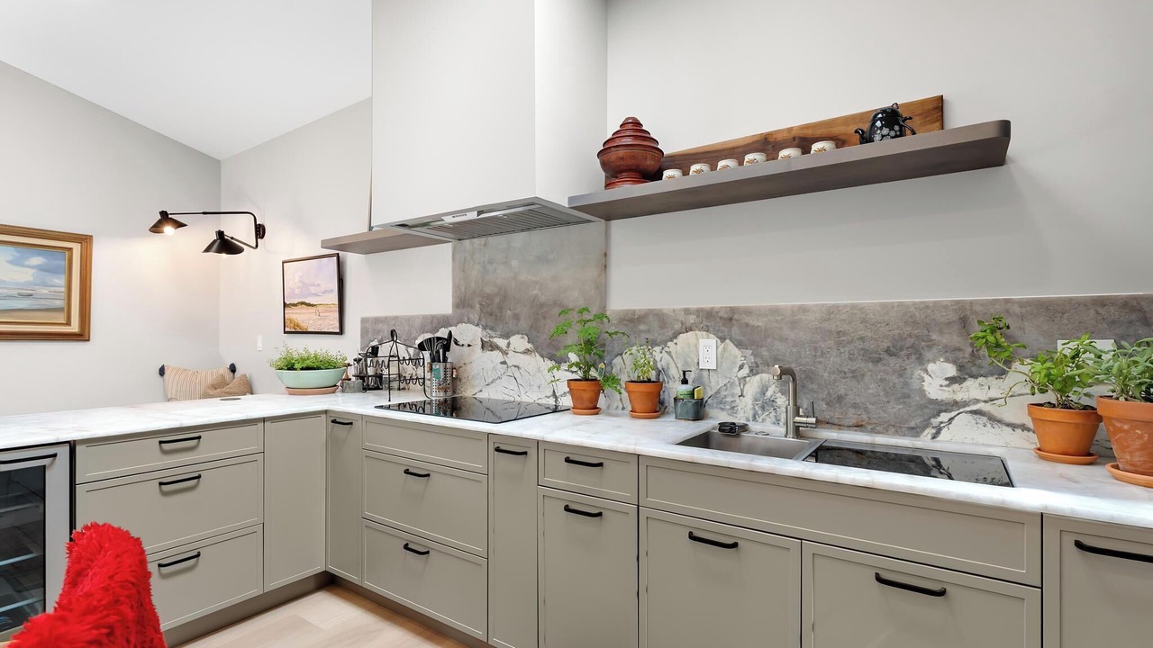 Photo of Kitchen in Sandy