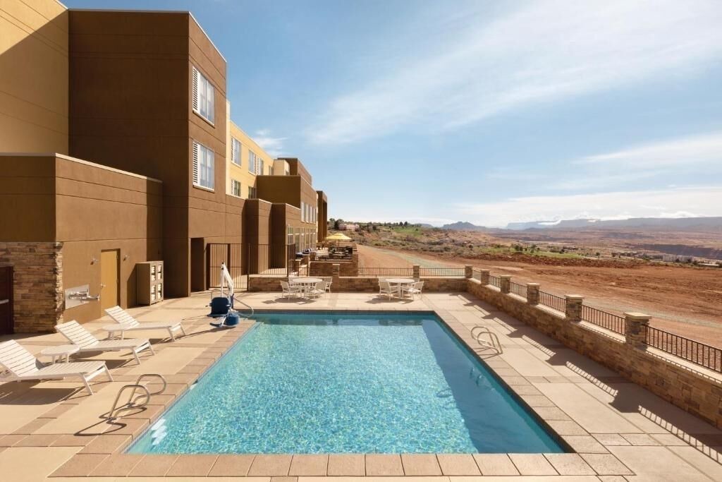 Photo of Outdoor in Page