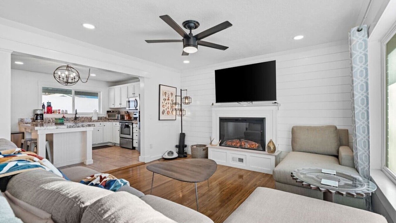 Photo of Livingroom in South Salt Lake