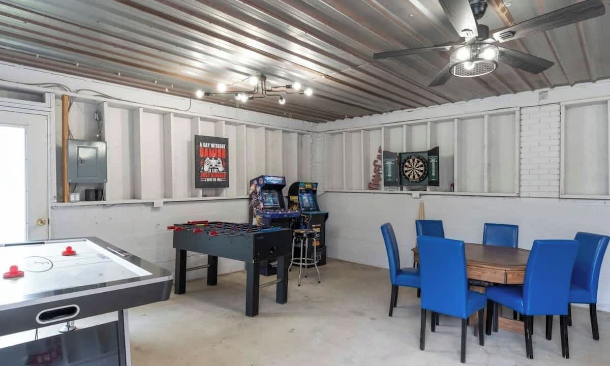 Photo of Bedroom in Lakeview