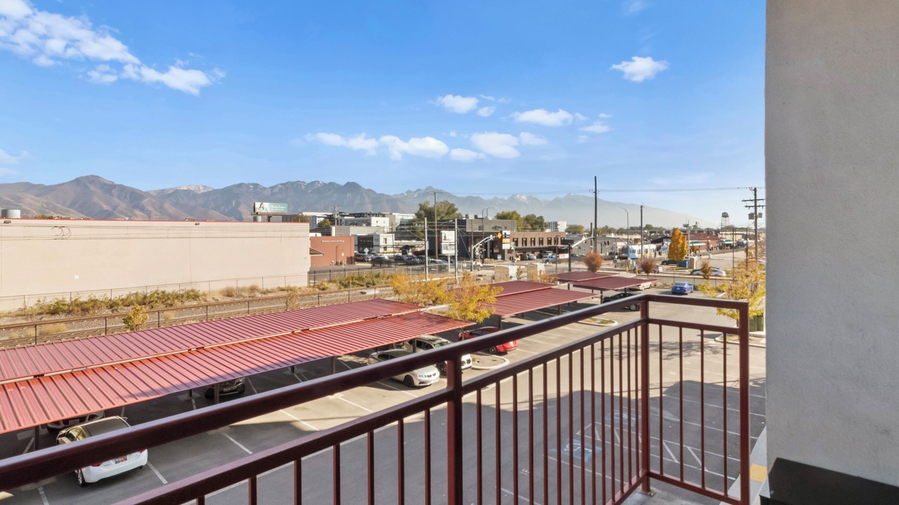 Photo of Outdoor in People's Freeway