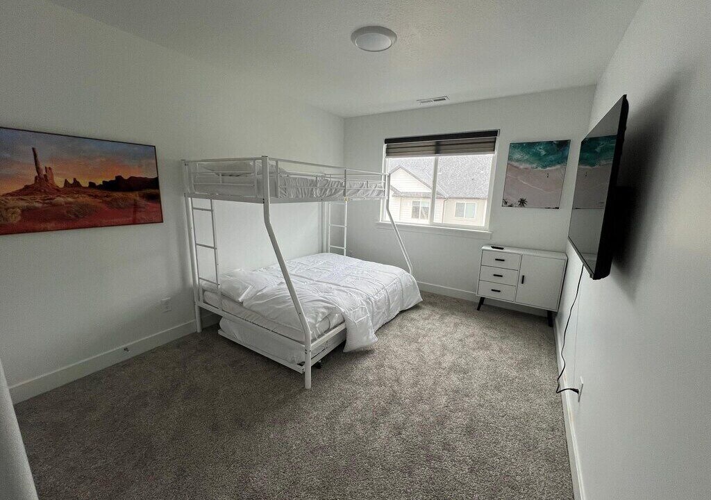 Photo of Bedroom in Lehi