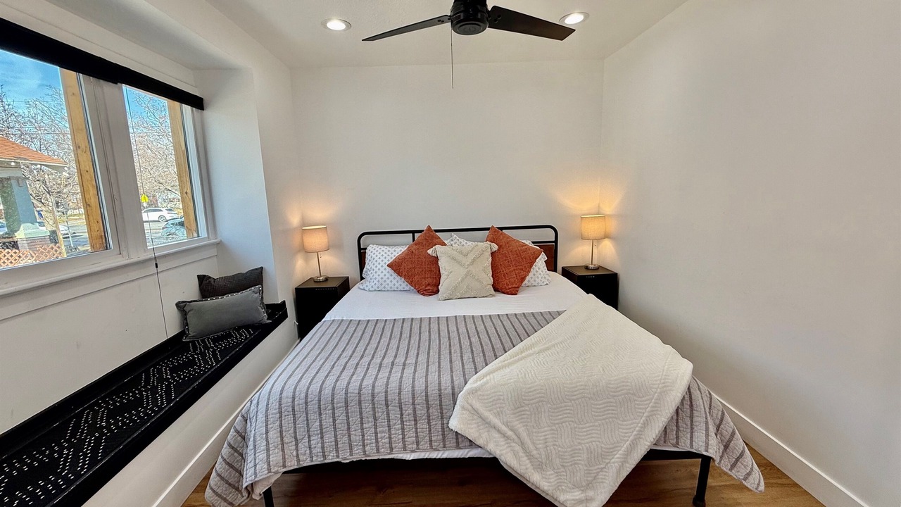 Photo of Bedroom in Central City