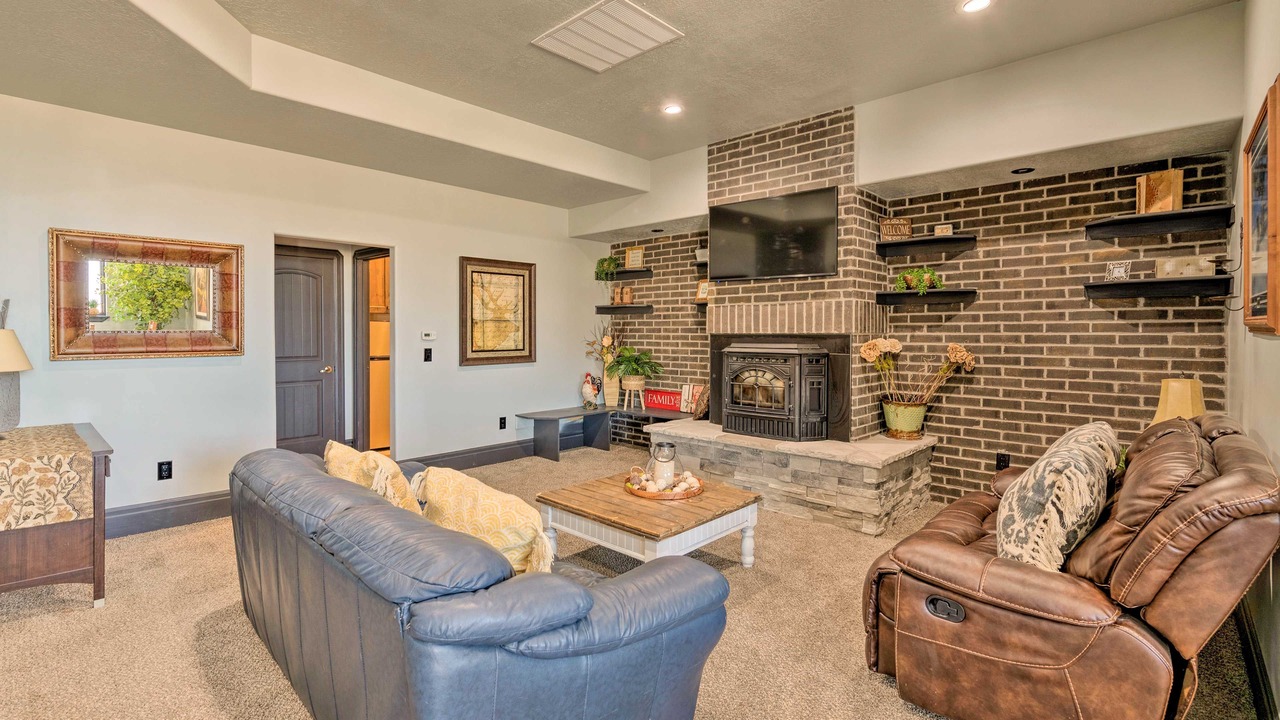 Photo of Livingroom in Tooele