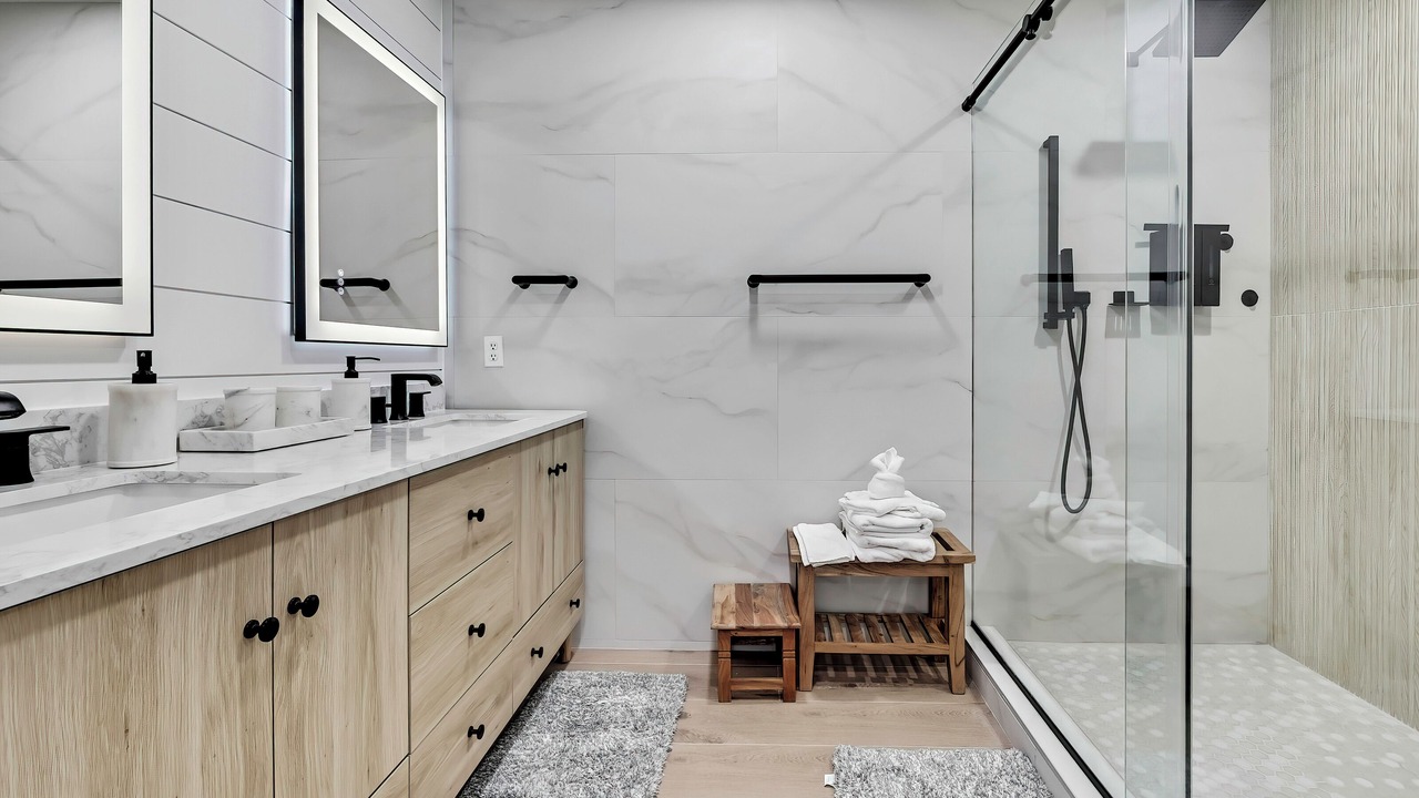 Photo of Bathroom in Indian Waters