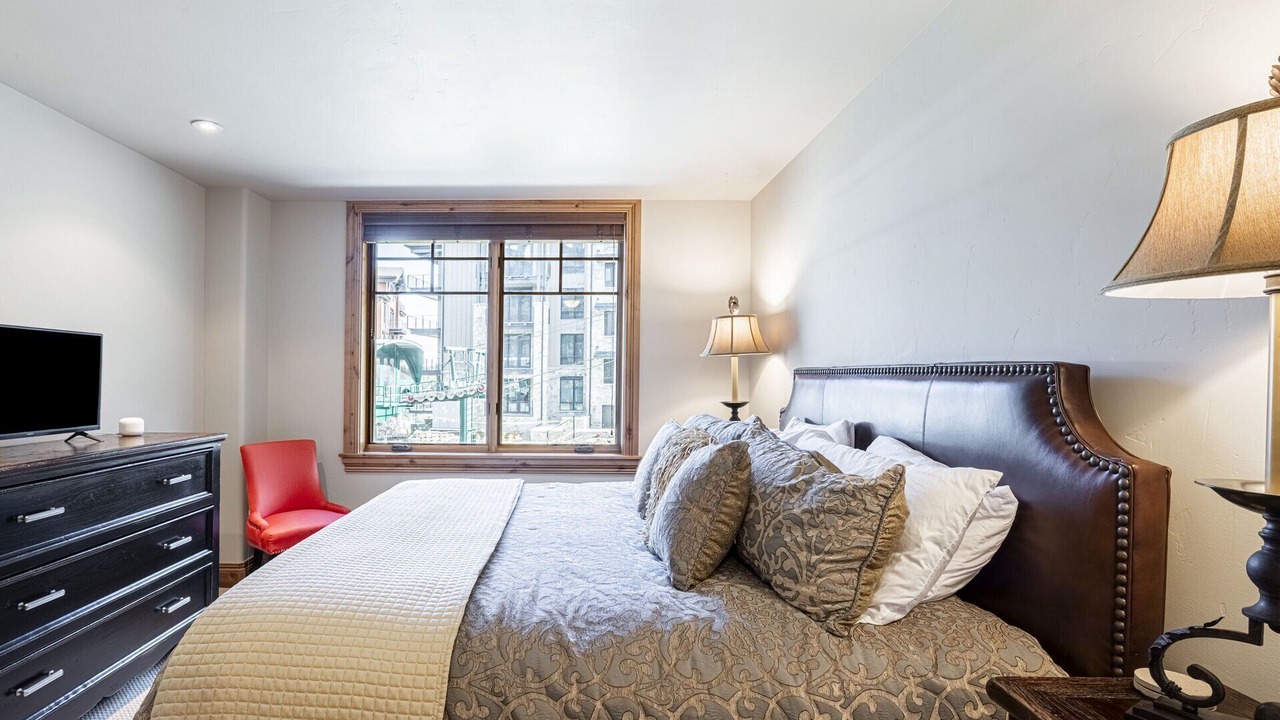 Photo of Bedroom in Empire Pass