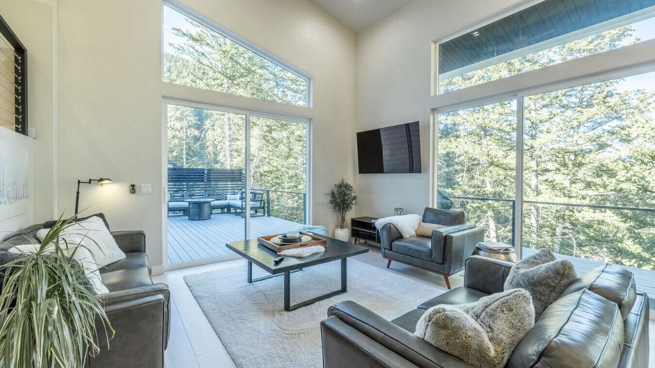 Photo of Bedroom in Summit Park