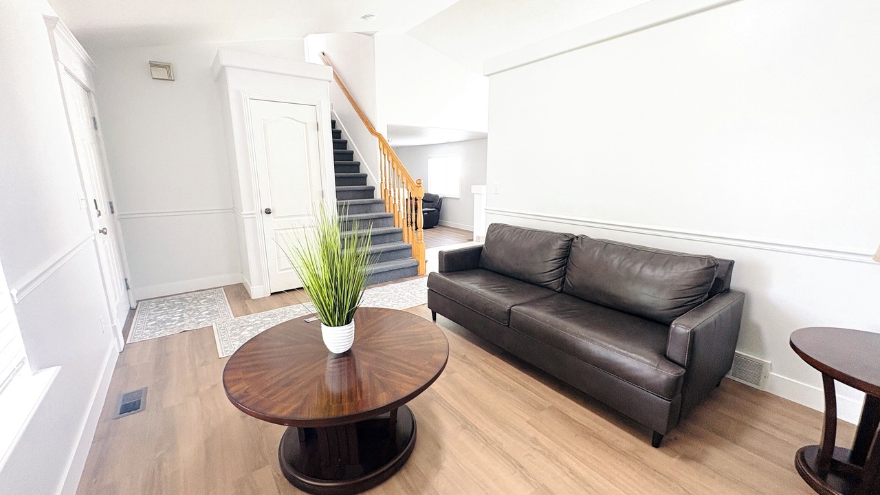 Photo of Livingroom in Pleasant Grove