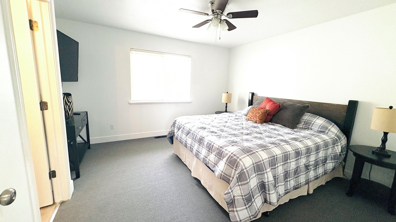 Photo of Bedroom in Pleasant Grove