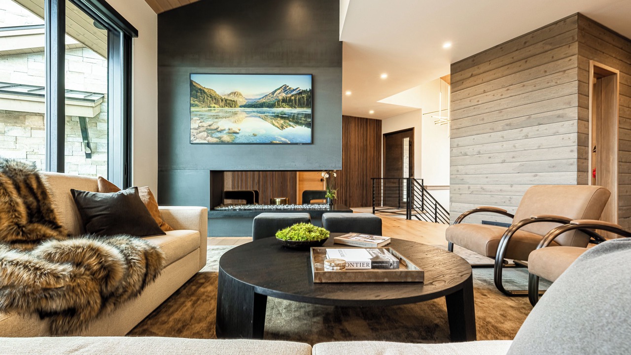 Photo of Livingroom in Empire Pass