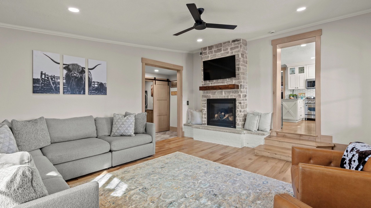 Photo of Livingroom in Lake Shore