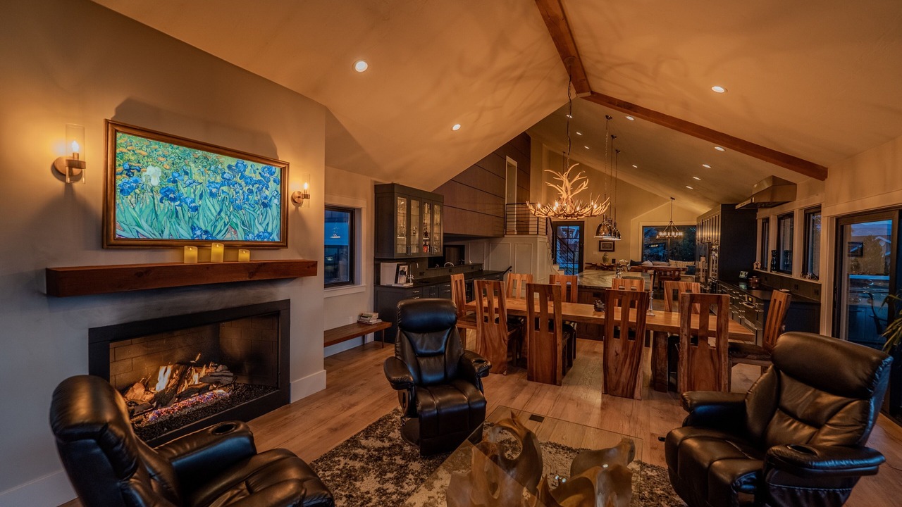 Photo of Livingroom in Draper