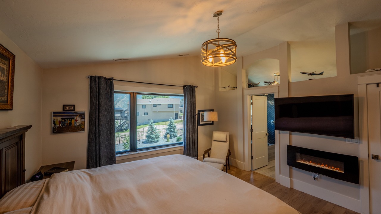 Photo of Bedroom in Draper