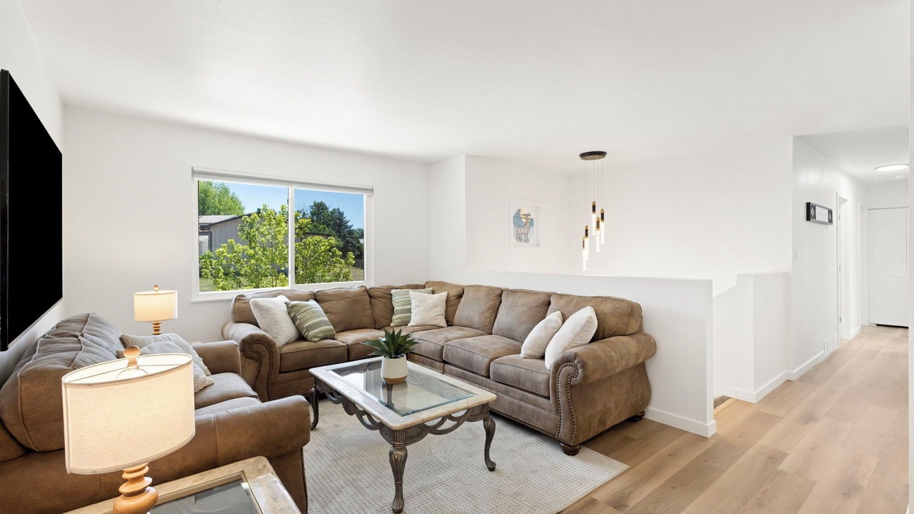 Photo of Livingroom in Security-Widefield
