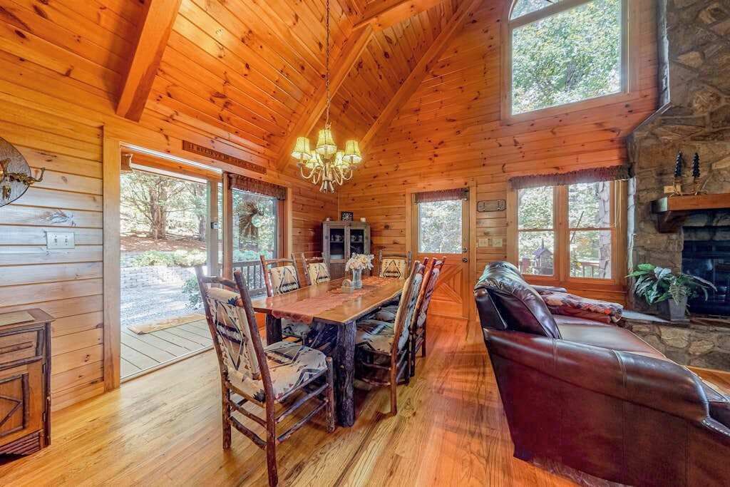 Photo of Livingroom in My Mountain