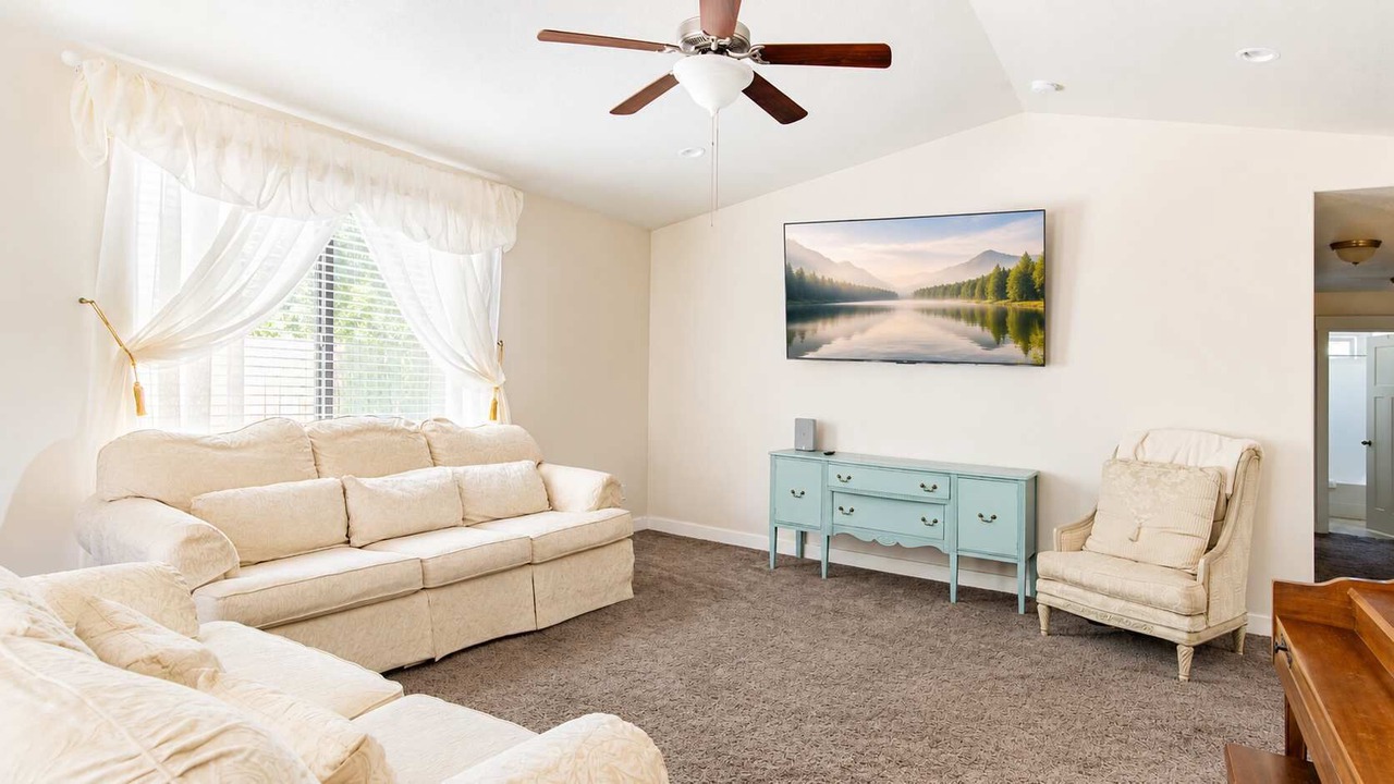Photo of Livingroom in Payson