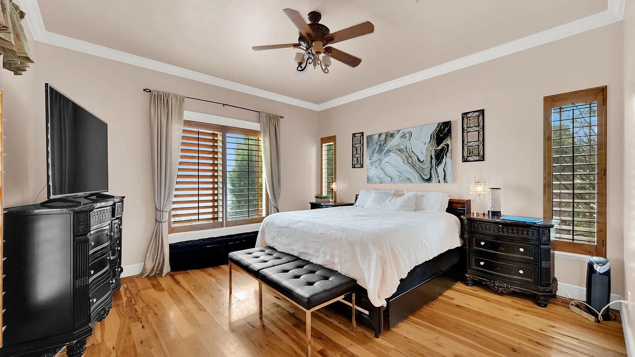 Photo of Bedroom in Saratoga Springs