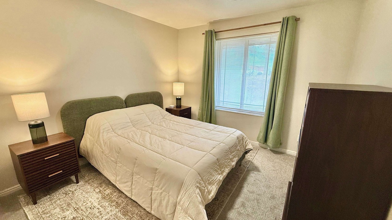 Photo of Bedroom in Sandy