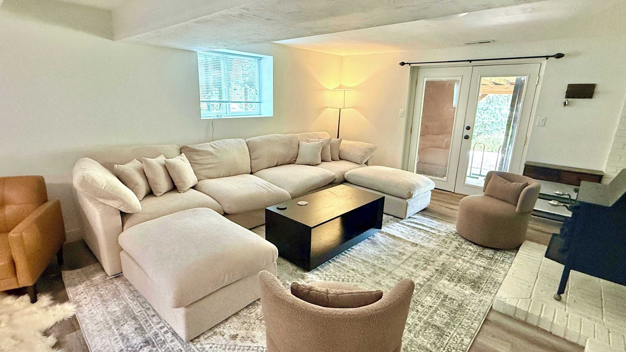 Photo of Livingroom in Sandy