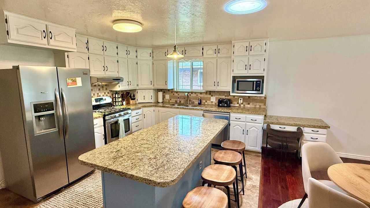 Photo of Kitchen in Sandy