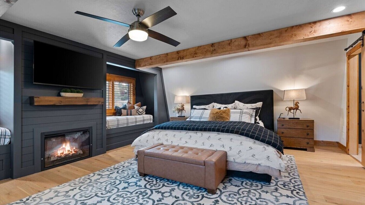 Photo of Bedroom in Summit Park
