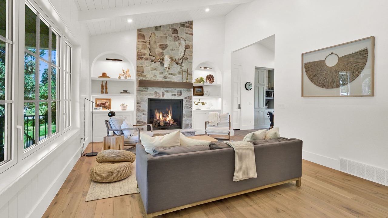 Photo of Livingroom in Huntsville