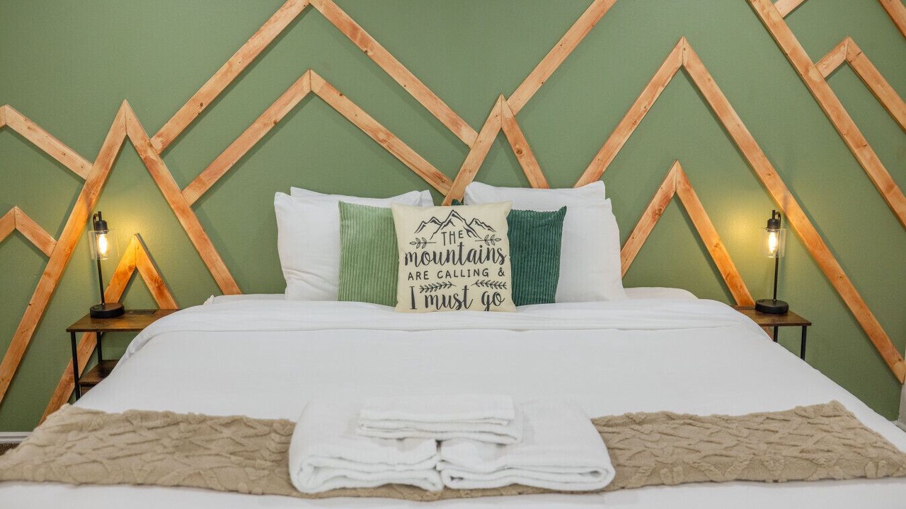 Photo of Bedroom in Cottonwood Heights