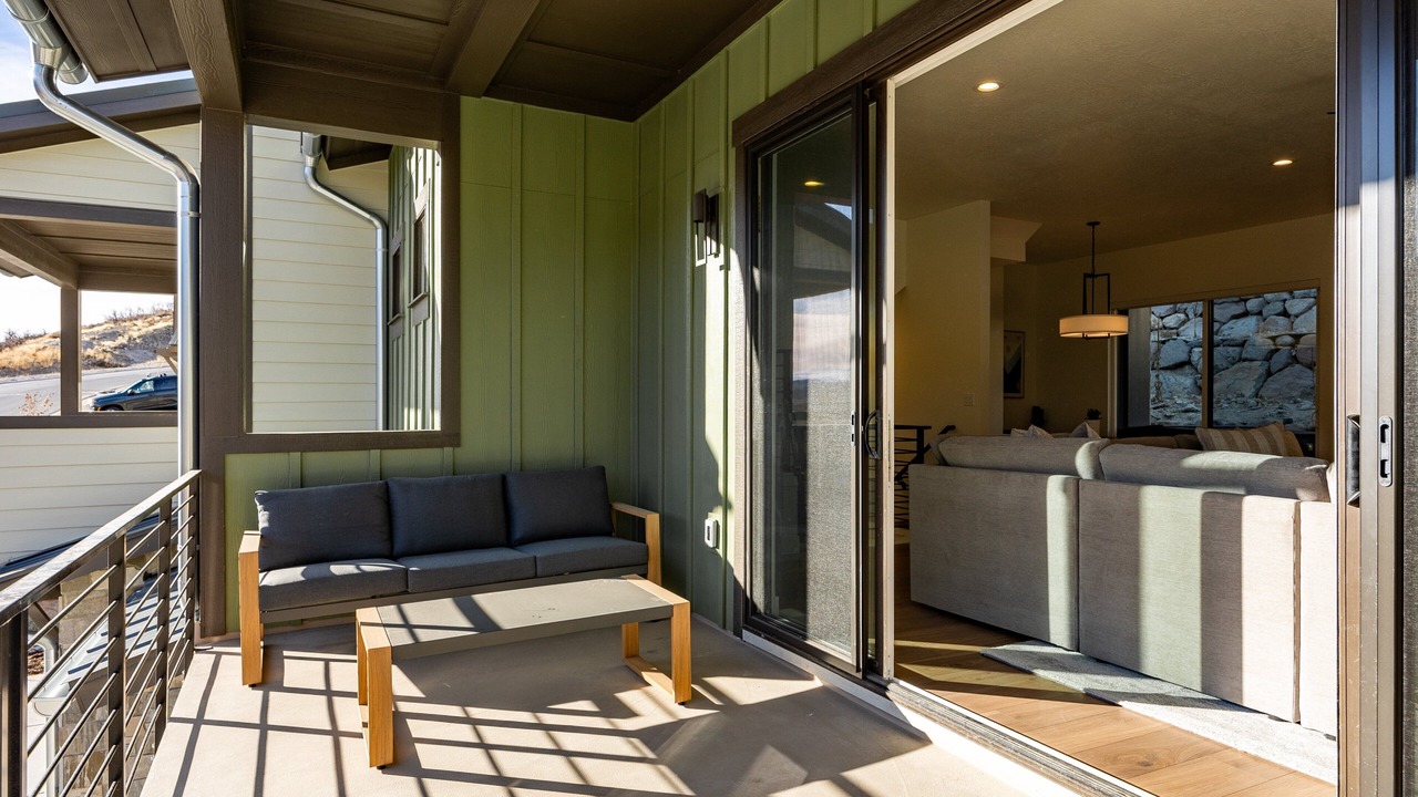 Photo of Patio Balcony in Deer Mountain