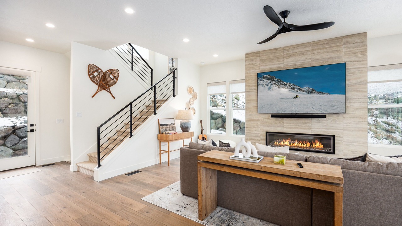 Photo of Livingroom in Deer Mountain