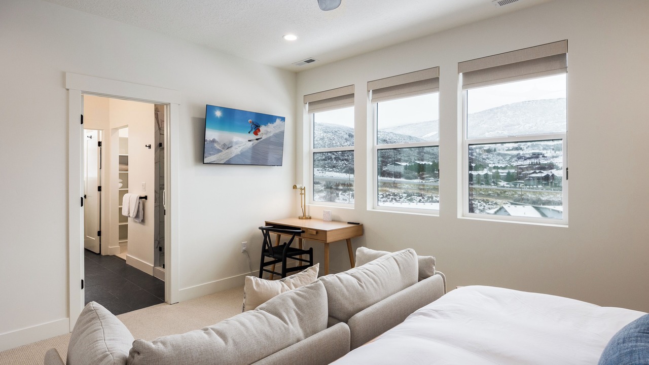 Photo of Bedroom in Deer Mountain