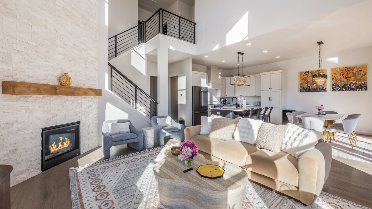 Photo of Livingroom in Deer Mountain