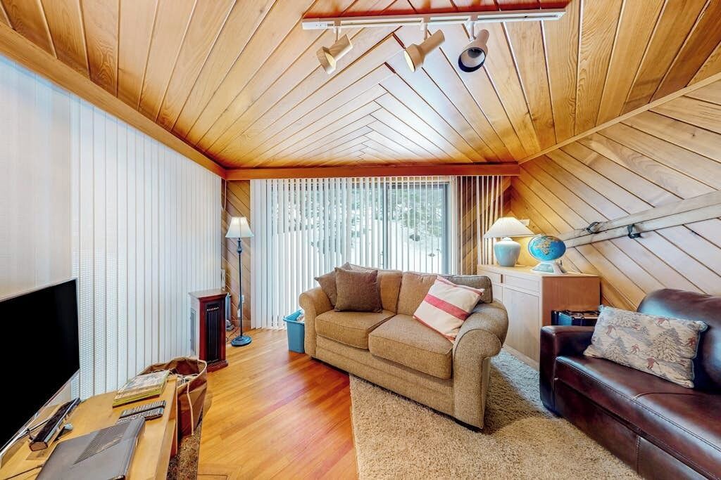 Photo of Livingroom in Carrabassett Valley