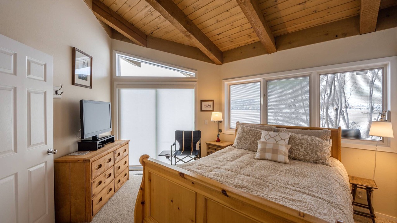 Photo of Bedroom in Park Meadows