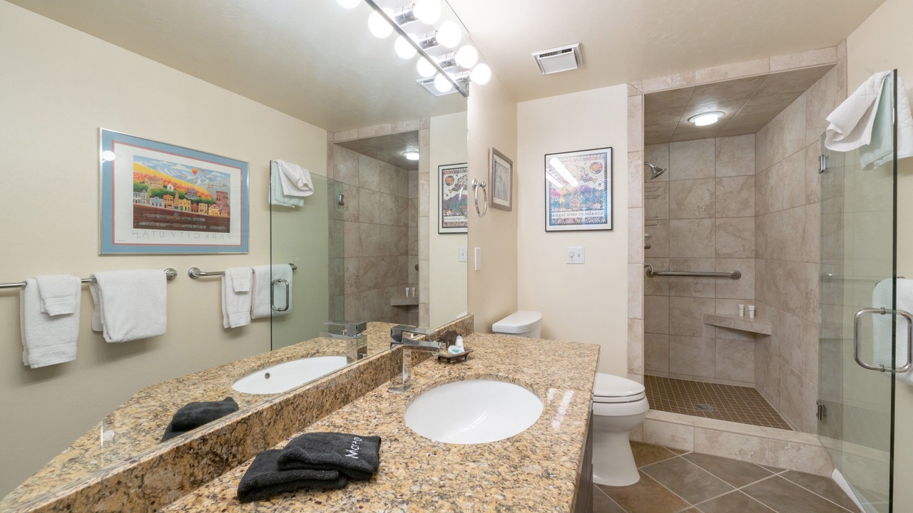 Photo of Bathroom in Park Meadows