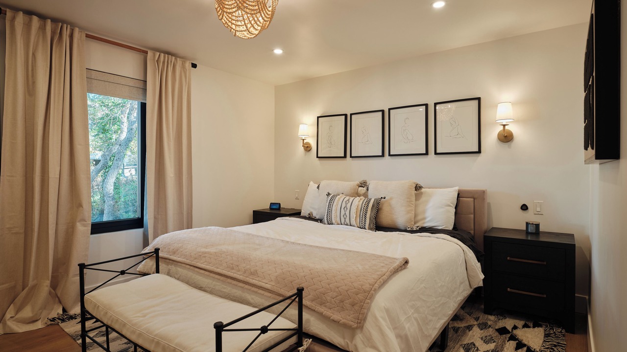 Photo of Bedroom in Sandy