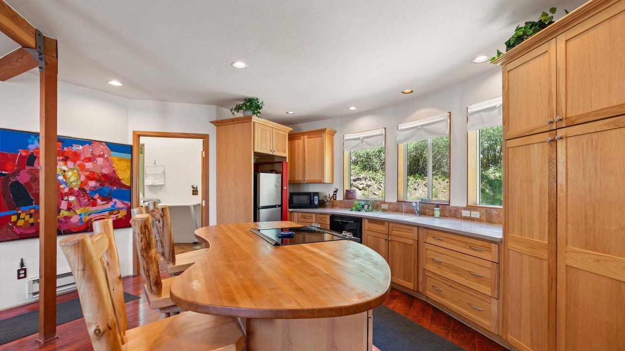 Photo of Kitchen in Forest Lakes