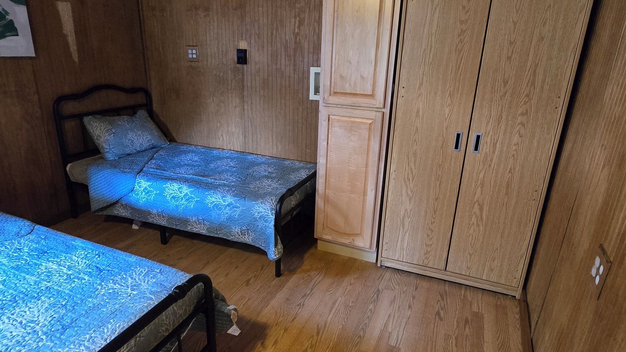 Photo of Bedroom in Chassahowitzka