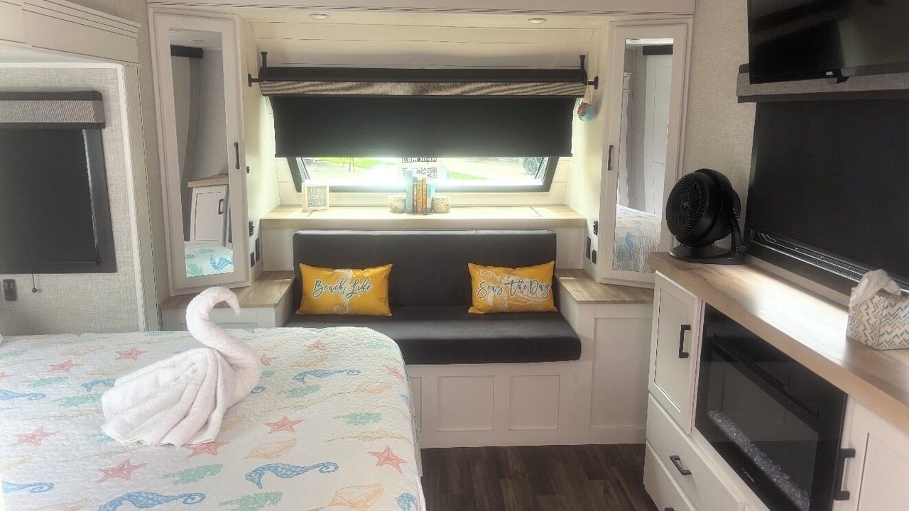 Photo of Bedroom in Oak