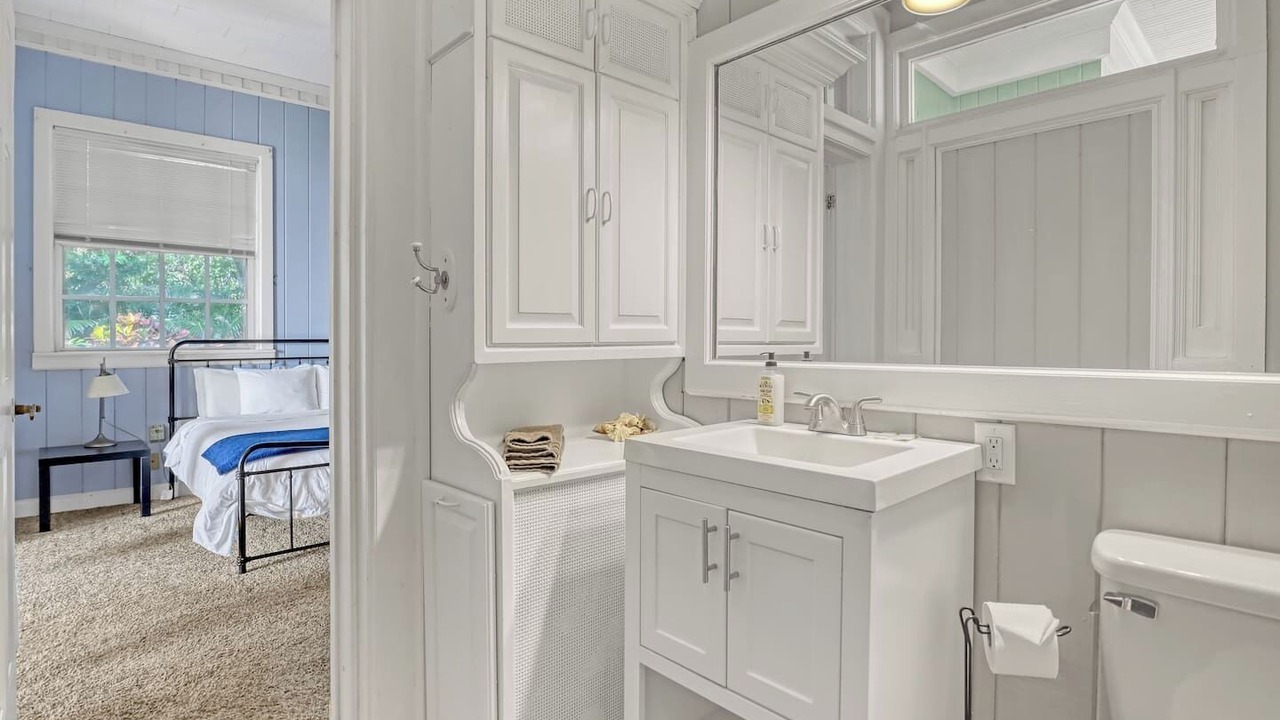 Photo of Bathroom in Tropic