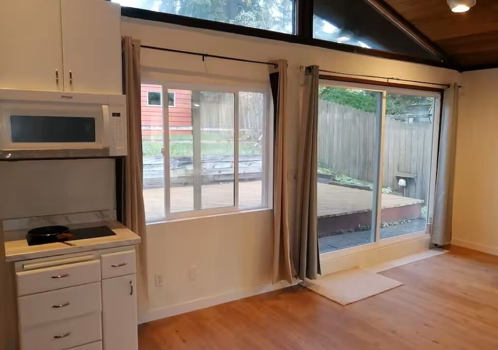 Photo of Kitchen in Shoreline