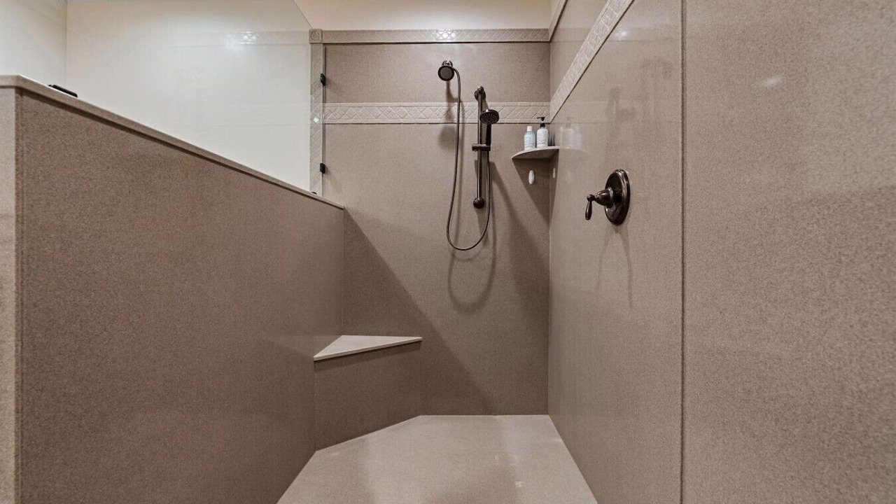 Photo of Bathroom in Cottonwood Heights