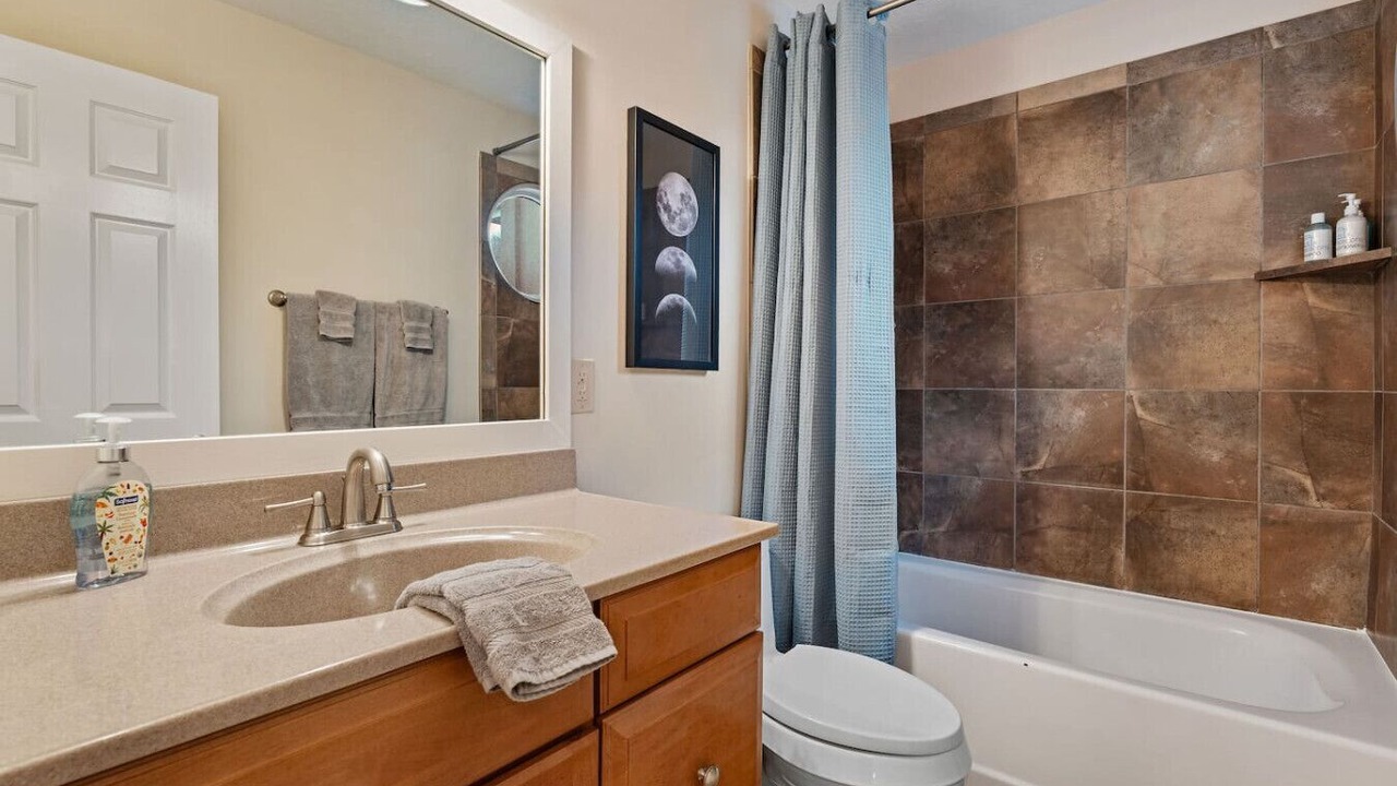 Photo of Bathroom in Cottonwood Heights