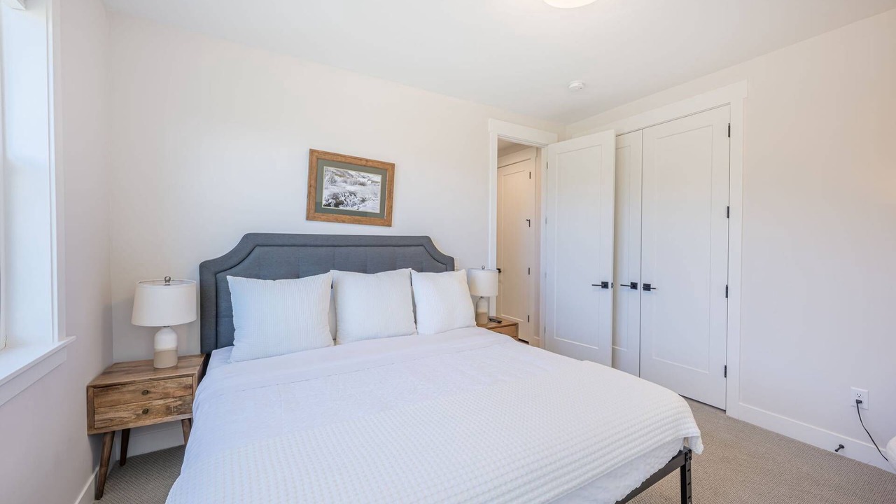 Photo of Bedroom in Deer Mountain